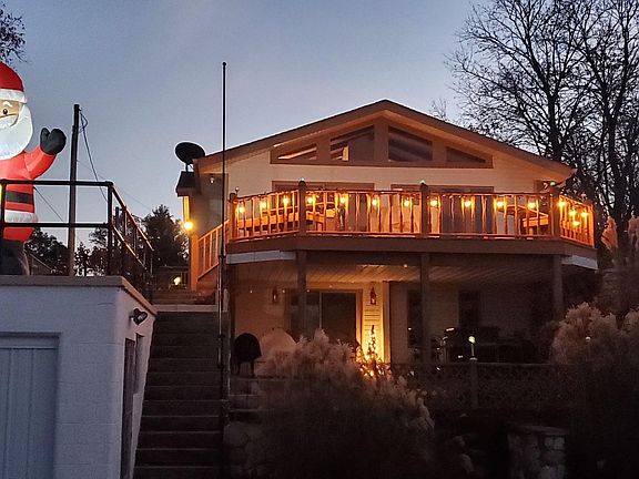 2nd image of 11599 Riverview Blvd