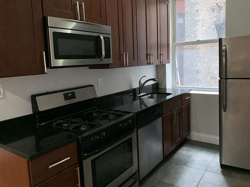 1st image of 230 W 107th St APT 1g