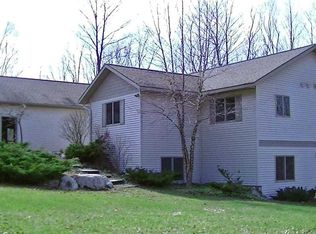 1221 S Seldon Rd, Petoskey, MI 49770