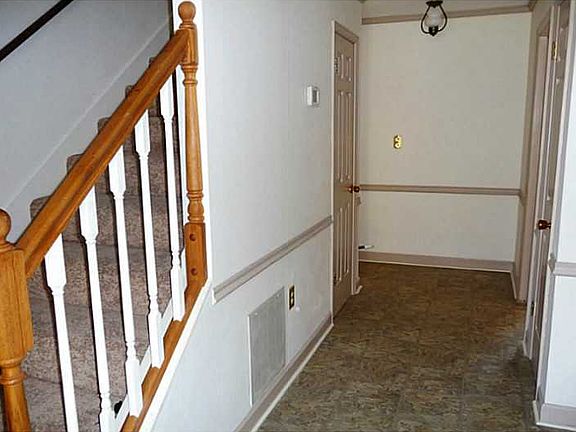 4th image of 1208 Shenvalee Dr