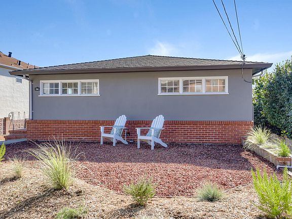 3rd image of 709 Park Way