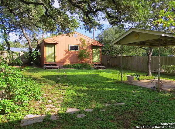 2nd image of 1414 Lazy Creek Ln