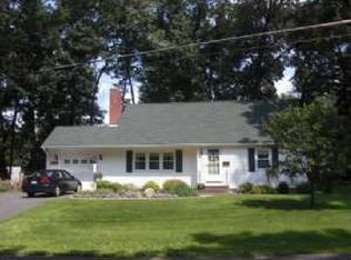 94 Hadley St, Springfield, MA 01118