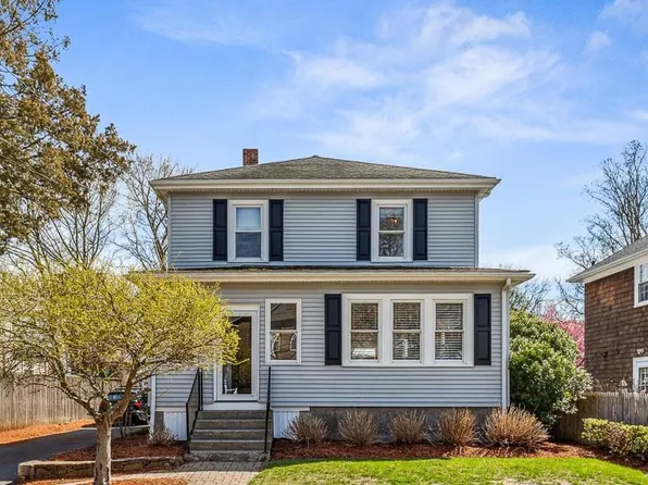 33 Catalpa Ave, Riverside, RI 02915