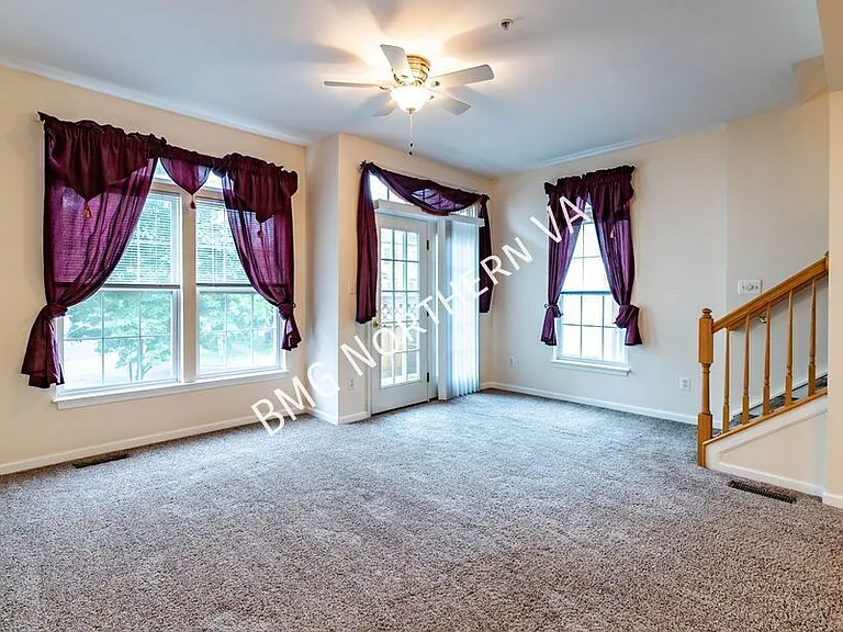 5819 Pearson Ln — Photo 3