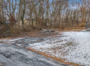 701 Belmont St, Mechanicsburg, PA 17055