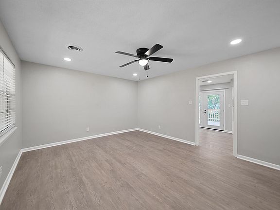 4th image of 7920 Burnelle Dr