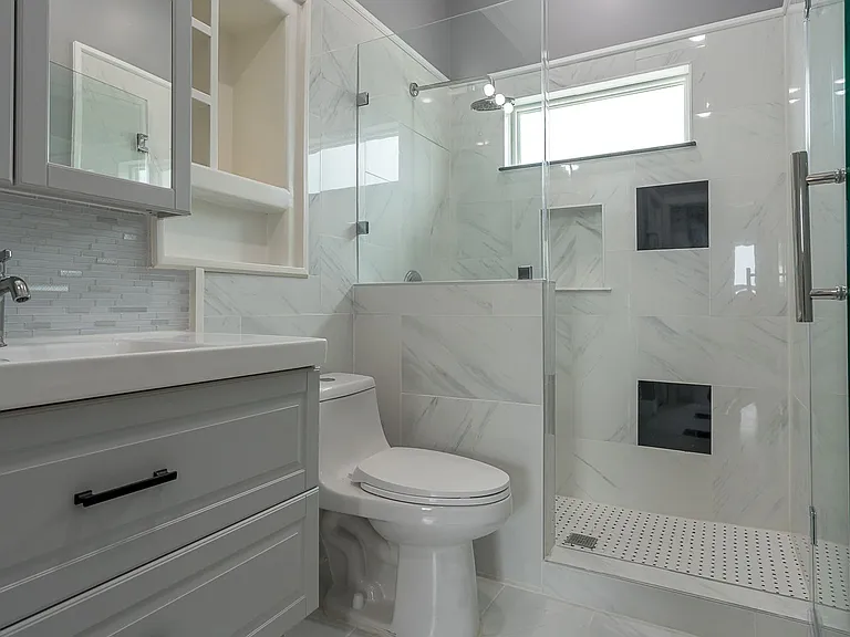 1801 Rosenberg — Photo 26