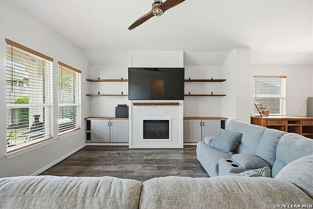 5334 Black Walnut — Photo 9