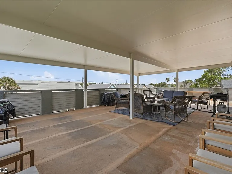 2342 Barden St — Photo 29