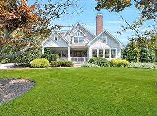695 Town Harbor Ln, Southold, NY 11971