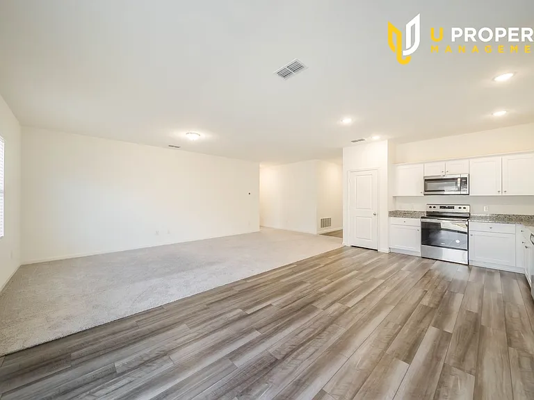 808 Juniper St — Photo 4