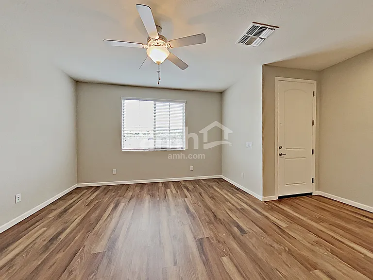 20747 W Maiden Ln — Photo 7