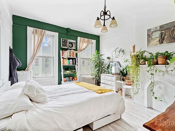 3rd image of 530 Graham Ave #6
