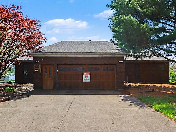 4th image of 25951 Lantern Cir