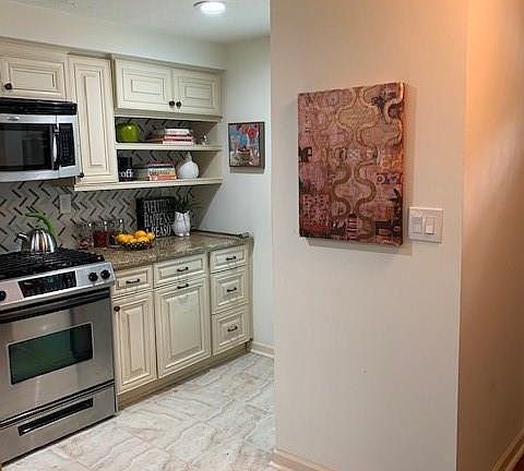 2nd image of 871 Regal Path Ln