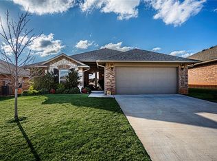 2343 Shell Dr, Midwest City, OK 73130