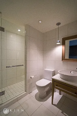 Rented by Kian Realty | media 14