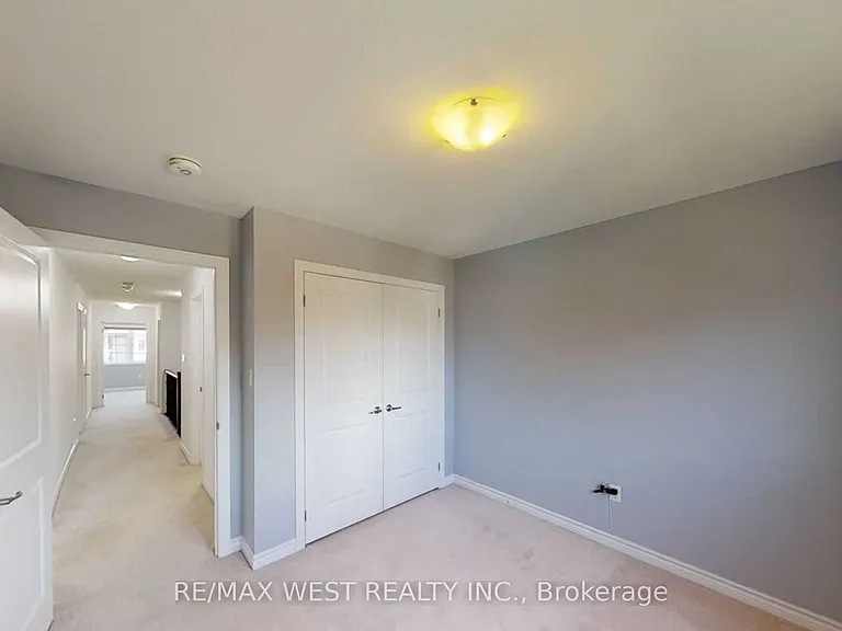 26 Hines St — Photo 18