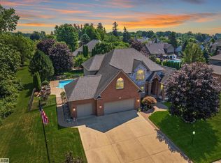 53824 Colette Ct, Chesterfield, MI 48051