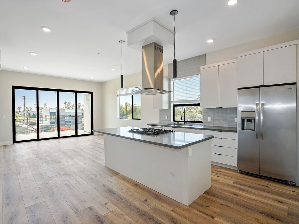 1st image of 4375 Georgia St Unit 300