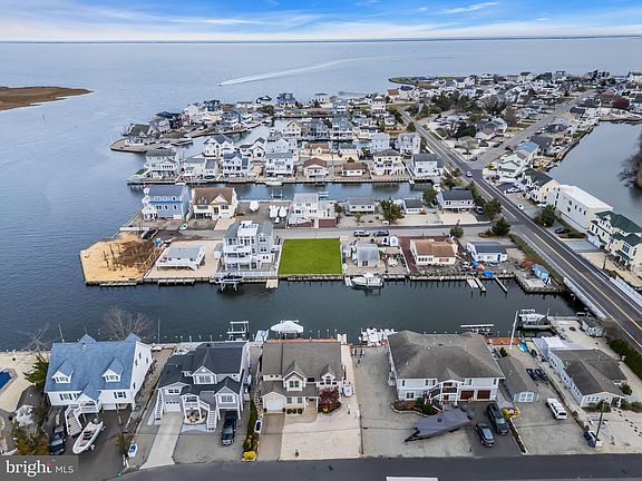 5th image of 1304 Kauai Dr