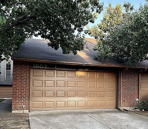 3rd image of 1902 Wilshire Dr
