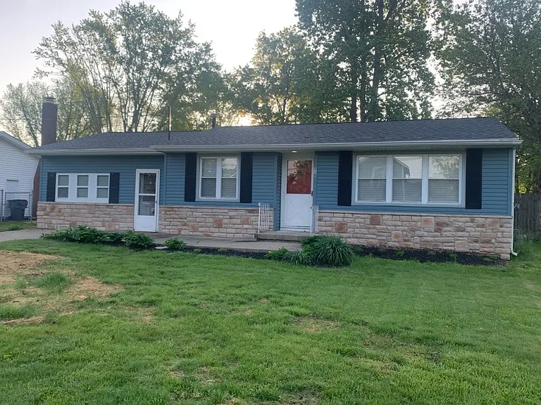 210 Ohio St — Photo 1