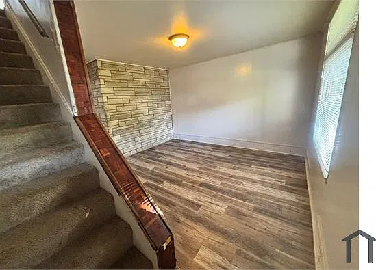 3 bed, 1248 sqft, $1,900 — Photo 4