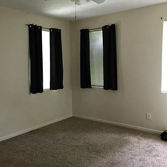 306 Bush Dr — Photo 12