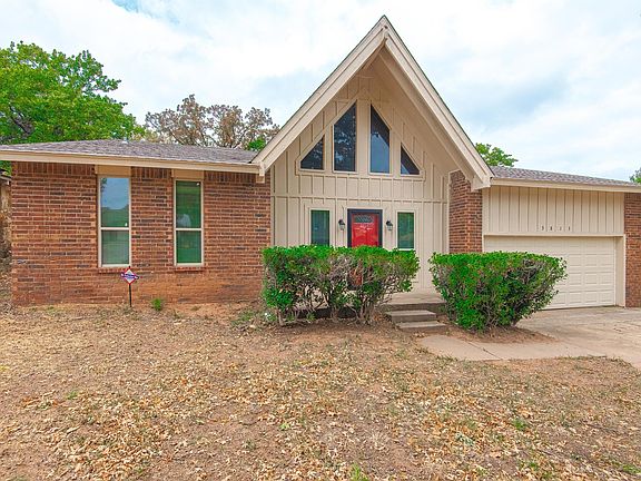 5th image of 3813 NE 142nd Cir