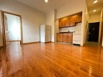 Rented by Best Apartments North Inc