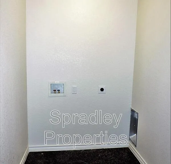 1518 Brazos Rd — Photo 10