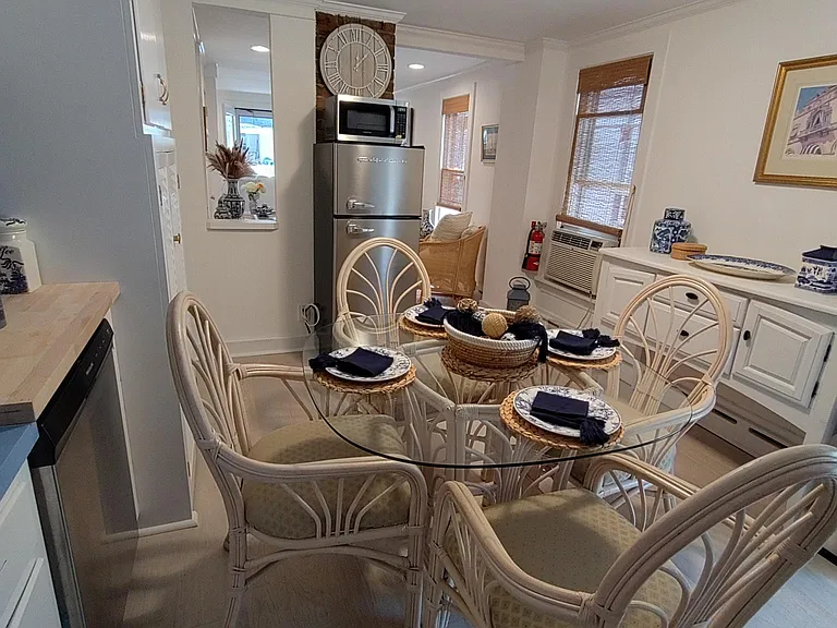 1/2 Mount Tabor Way — Photo 7
