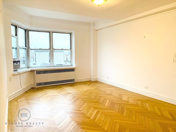 5th image of 5 W 86th St APT 19B