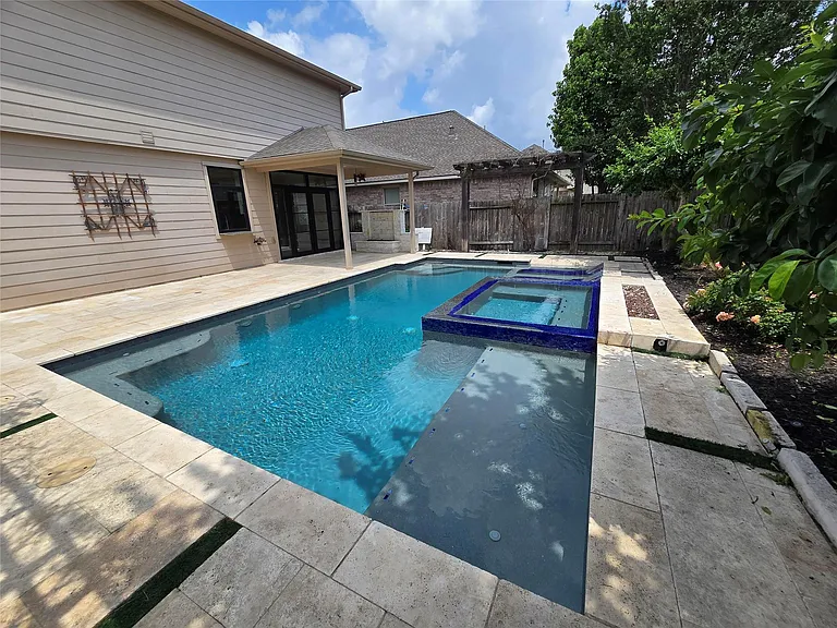 6119 Grassy Haven Ln — Photo 4