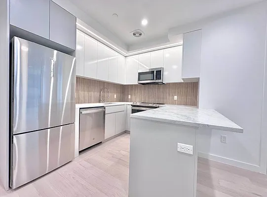 Rented by Doorway NYC, LLC | media 33