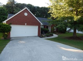 3830 Brushy Wood Dr, Loganville, GA 30052