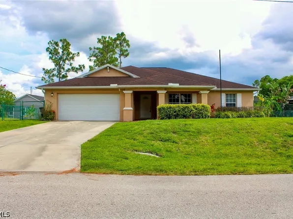 1114 Barfield St E, Lehigh Acres, FL 33974