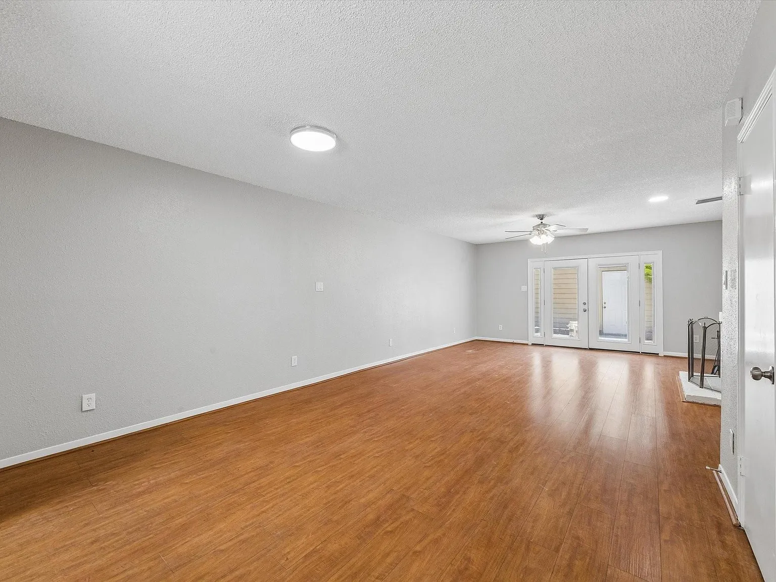 2 bed, 2.5 bath, 1508 sqft, $2,500 — Photo 4
