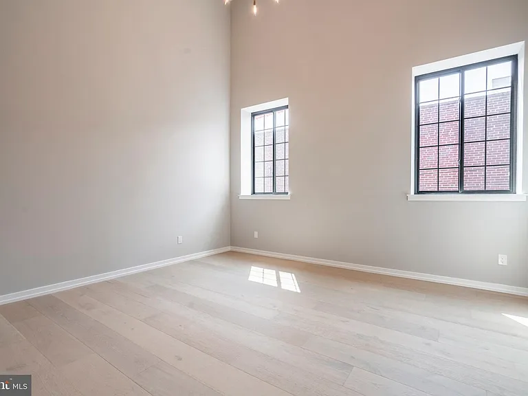 719 Dickinson St #2B — Photo 17