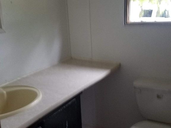 3rd image of 303 Silver Lake Dr