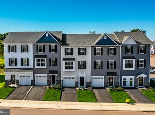 419 Ridgewood Dr, Royersford, PA 19468