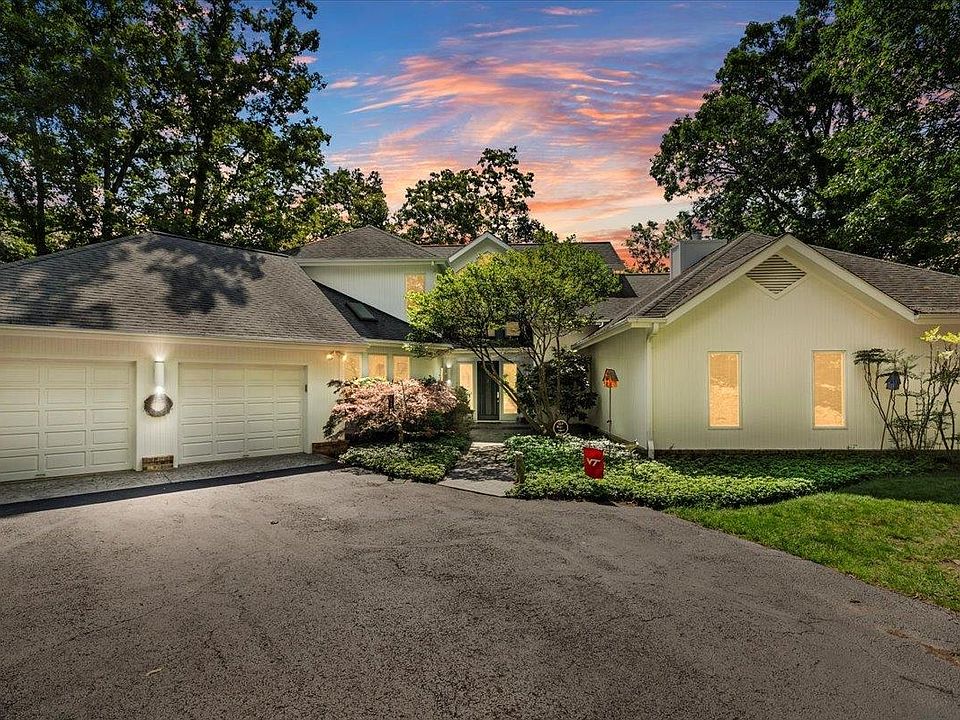 1st image of 545 Wood Haven Ct