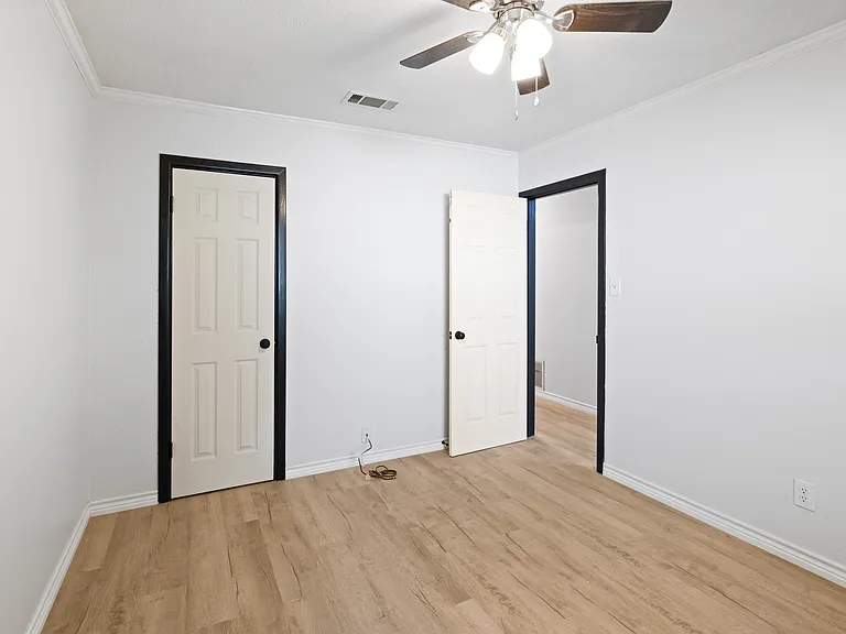 417 Carroll Ave — Photo 16