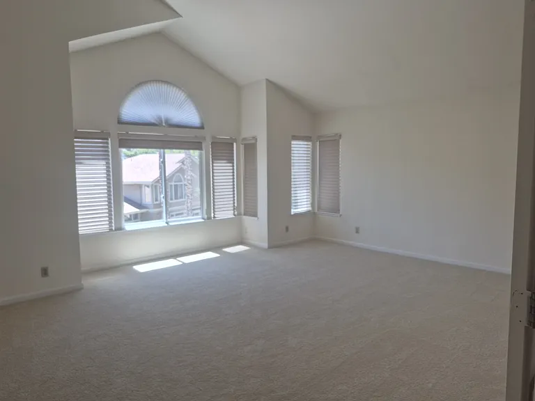 5180 Mount Tam Cir — Photo 16