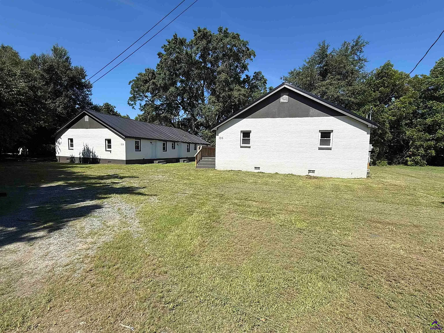 1 bed, 1.0 bath, 610 sqft, $850 — Photo 2