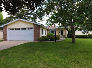 901 Shirley St, Stoughton, WI 53589