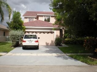 941 SW 176th Ave, Pembroke Pines, FL 33029
