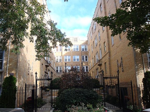 2nd image of 846 W Ainslie St APT O3